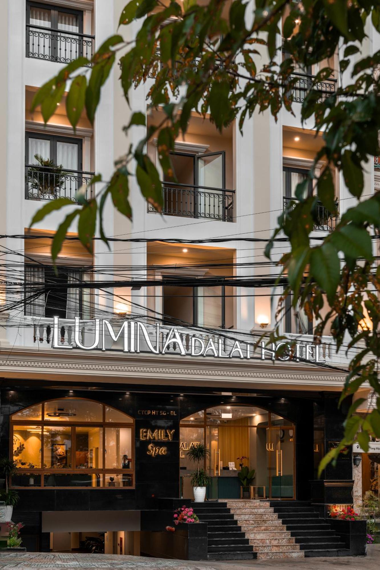Lumina Hotel Da Lat Central Buitenkant foto